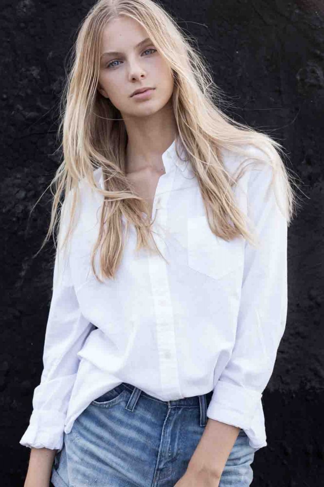 Chloe Vialaret Chloe Vialaret